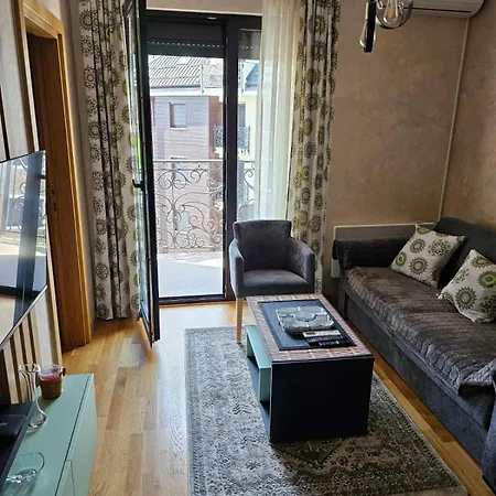 Apartment Lux Odiseja - Sa Garazom