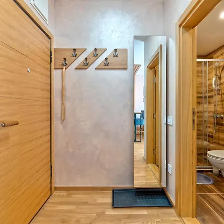 Lux Odiseja - Sa Garazom Apartment