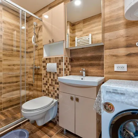 Lux Odiseja - Sa Garazom Apartament