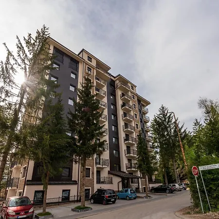 Lux Odiseja - Sa Garazom *