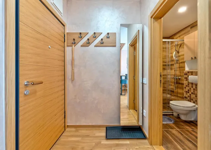 Lux Odiseja - Sa Garazom Apartamento