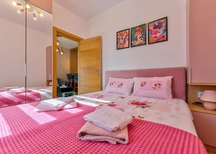 Lux Odiseja - Sa Garazom * Zlatibor